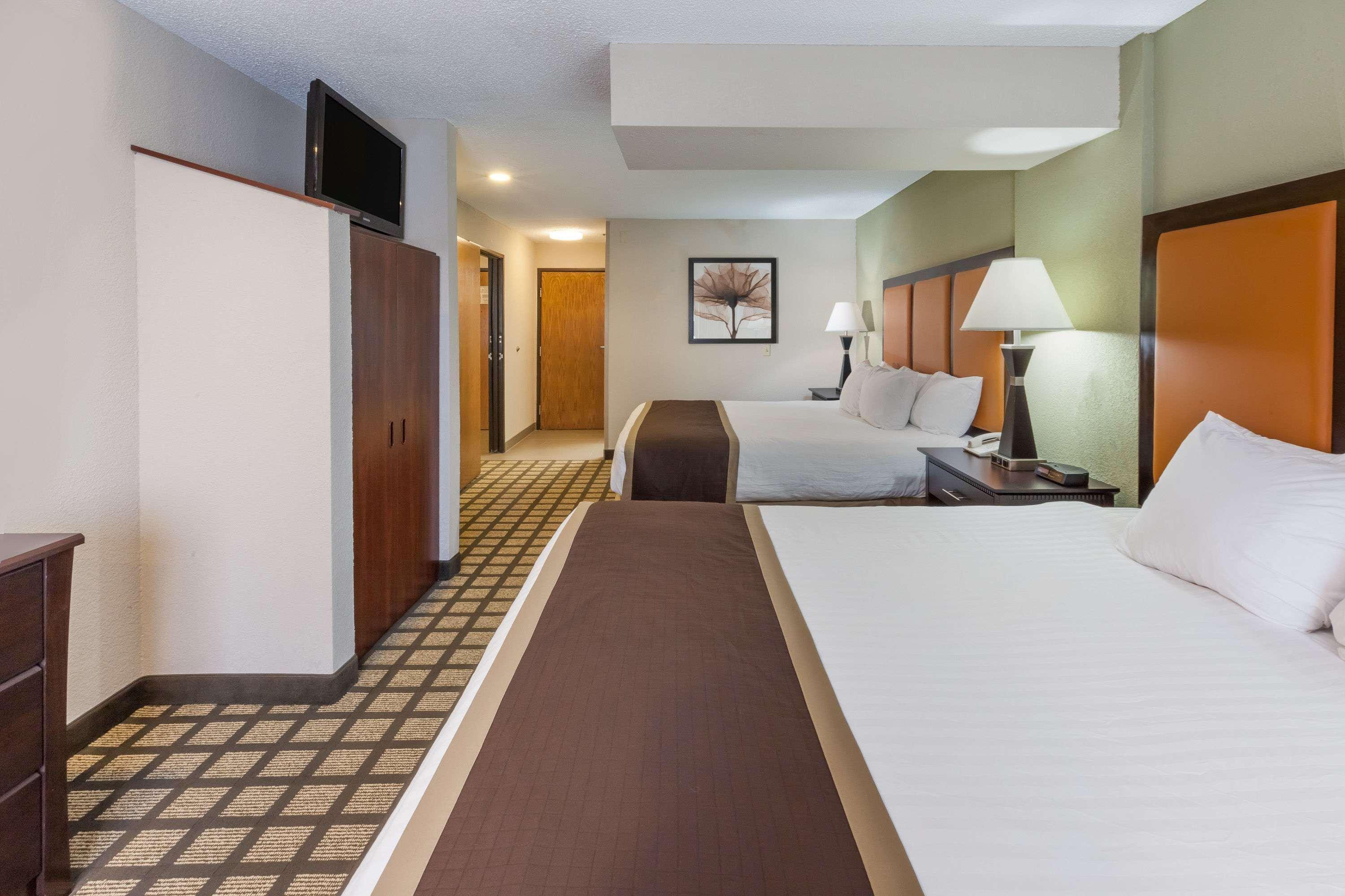 Hotel Baymont By Wyndham Gaylord Exterior foto