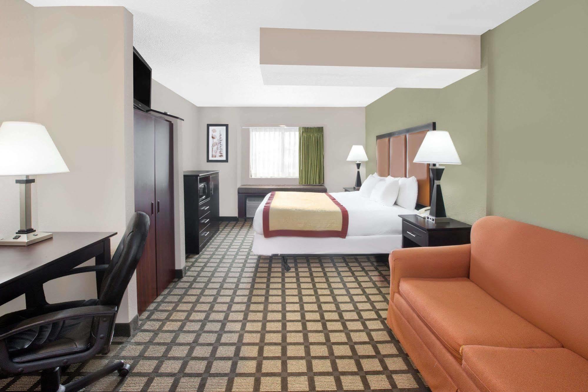 Hotel Baymont By Wyndham Gaylord Exterior foto